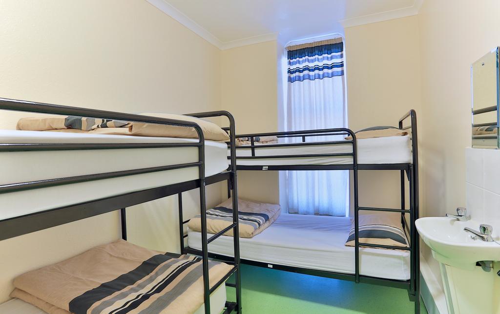 The Escape Villa Newquay  Room photo